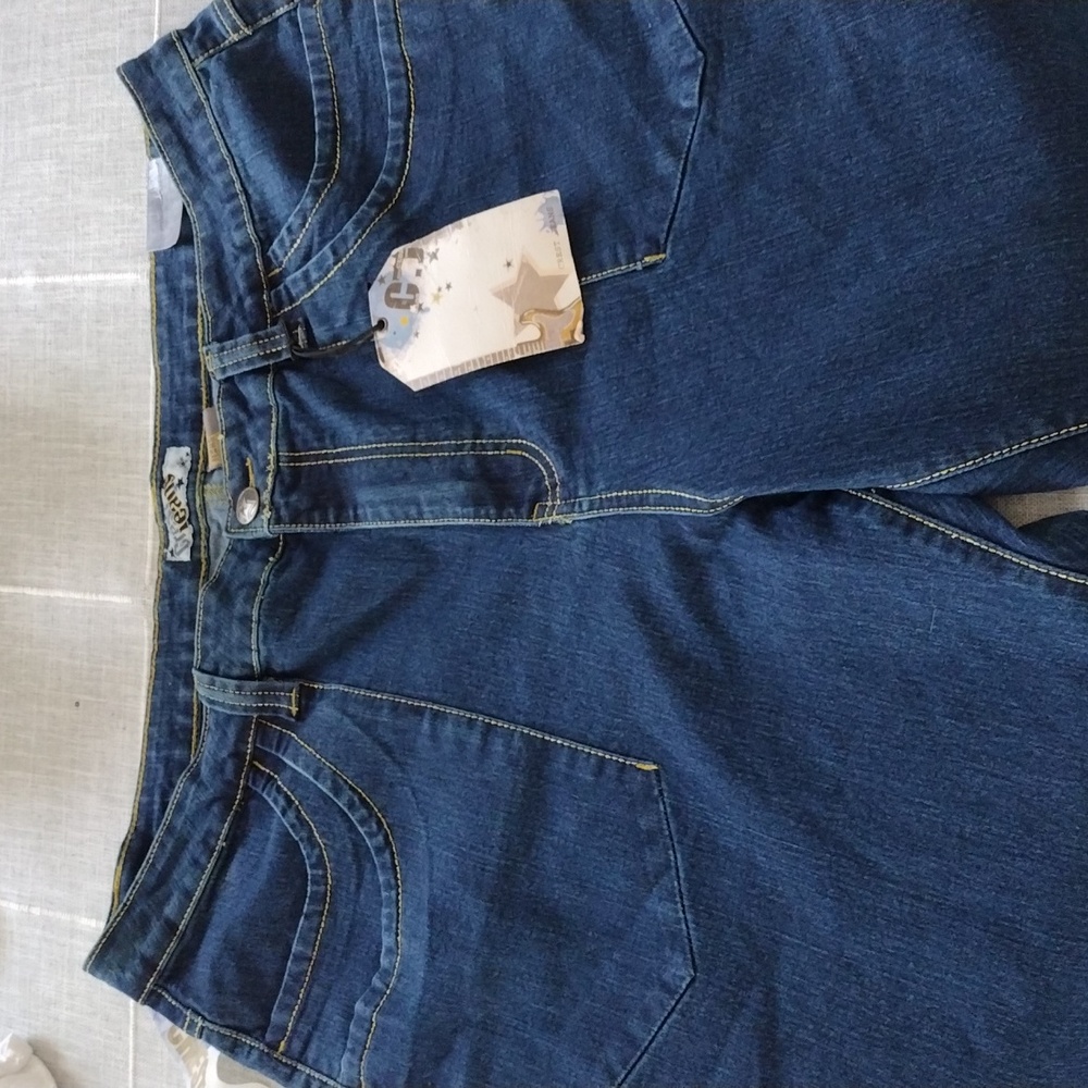 Crest Jeans Plus With Golden Back Embroidery Pockets. Size 23/24 Plus Stretch - Picture 4 of 13
